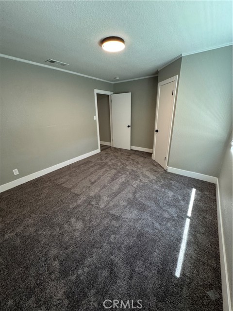 Detail Gallery Image 17 of 41 For 3033 E Hammond Ave, Fresno,  CA 93703 - 4 Beds | 2 Baths