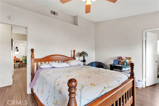 Detail Gallery Image 14 of 29 For 15837 Sandalwood, Victorville,  CA 92395 - 2 Beds | 2 Baths