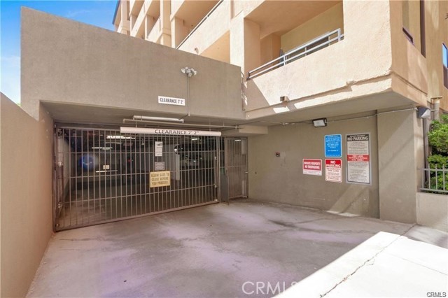 Detail Gallery Image 19 of 21 For 838 Pine Ave #402,  Long Beach,  CA 90813 - 2 Beds | 2 Baths