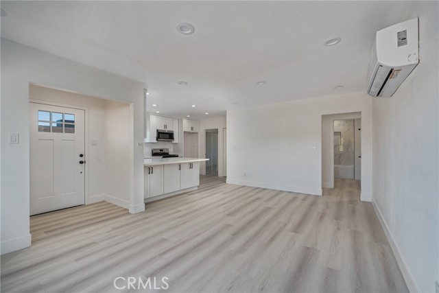 Detail Gallery Image 3 of 33 For 2757 W Rialto, Rialto,  CA 92376 - 4 Beds | 3 Baths