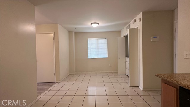 600 Hosking Avenue, Bakersfield CA: https://media.crmls.org/medias/7c0a93fd-b7da-4640-a459-a416eea8a448.jpg