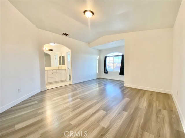 Detail Gallery Image 21 of 28 For 17048 Monaco Dr, Victorville,  CA 92395 - 4 Beds | 2/1 Baths