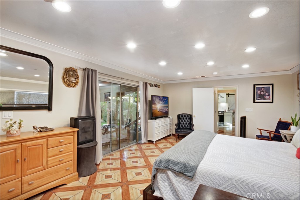 MLS #DW23143283 image #11