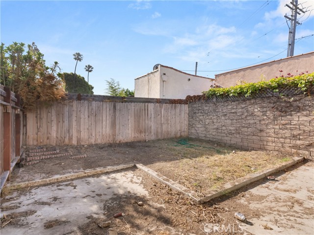 1406 Argonne Avenue, Long Beach CA: https://media.crmls.org/medias/7c0ab0a4-a27f-4586-8ce6-e7acf9ce2985.jpg