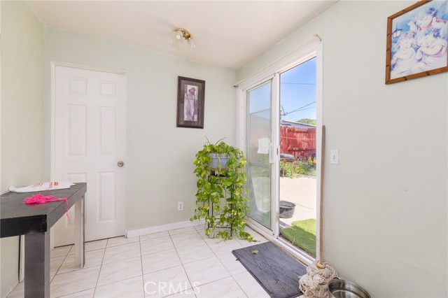 Detail Gallery Image 6 of 36 For 1085 Aquamarine Ln, Corona,  CA 92882 - 4 Beds | 2 Baths