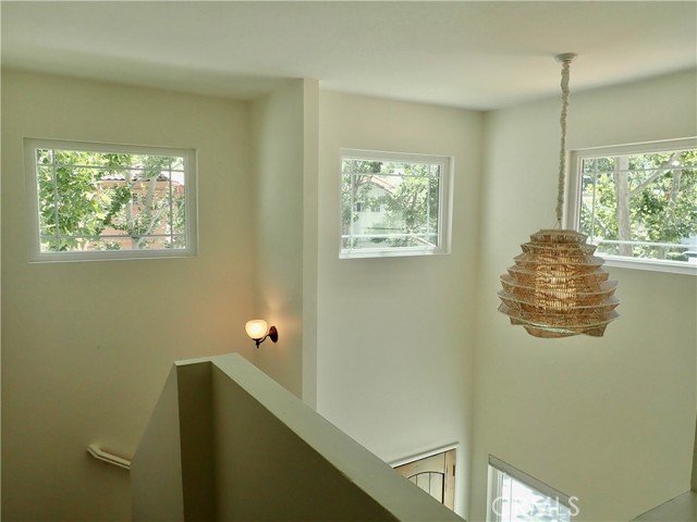4355 Oak Glen Street, Calabasas CA: https://media.crmls.org/medias/7c0b492b-d96b-4c6b-8edb-37afe2c7178d.jpg
