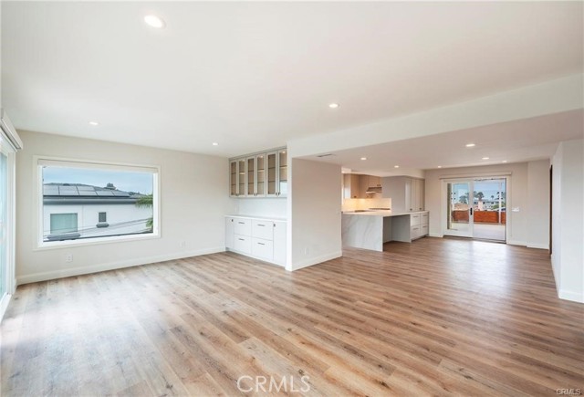 Image 3 of 42 For 140 Acacia  11