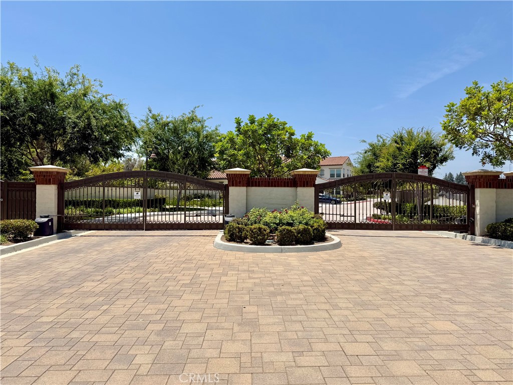 2462 Sanabria Lane