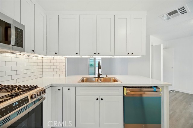 1001 W Lambert Road, La Habra CA: https://media.crmls.org/medias/7c0da0a7-b9c1-4988-8537-76da66fb8d3f.jpg