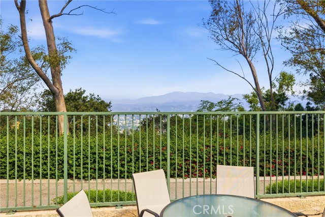 Detail Gallery Image 30 of 31 For 4275 via Arbolada #210,  Los Angeles,  CA 90042 - 2 Beds | 2 Baths