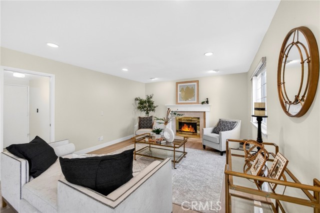 Detail Gallery Image 22 of 69 For 12525 Semora St, Cerritos,  CA 90703 - 4 Beds | 2/1 Baths