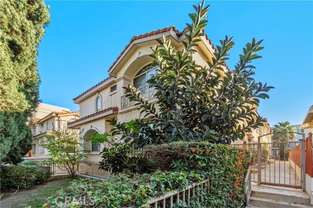 Detail Gallery Image 35 of 39 For 4838 Elmwood #7,  Los Angeles,  CA 90004 - 3 Beds | 3 Baths