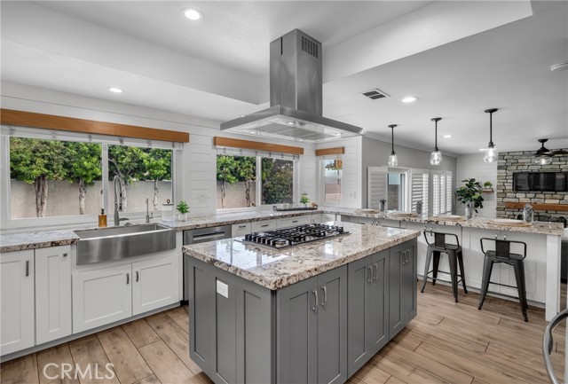 3652 San Joaquin Avenue, Los Alamitos CA: https://media.crmls.org/medias/7c10dc47-e9a0-4c3f-aeda-bf92d457f41e.jpg