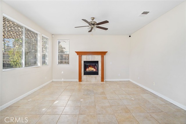 Detail Gallery Image 13 of 67 For 28536 Mission Dr, Menifee,  CA 92584 - 6 Beds | 4 Baths