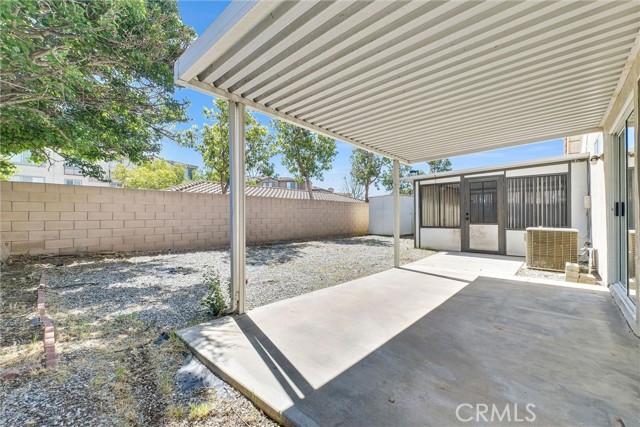 Detail Gallery Image 16 of 20 For 12820 Pan Am Bld, Moreno Valley,  CA 92553 - 3 Beds | 2 Baths
