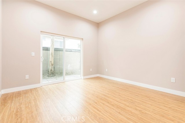Detail Gallery Image 12 of 15 For 741 E Doran St #B,  Glendale,  CA 91206 - 2 Beds | 1 Baths