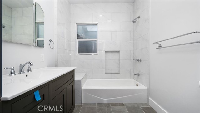 Detail Gallery Image 12 of 21 For 15849 San Jose Ave, La Puente,  CA 91744 - 5 Beds | 2/1 Baths