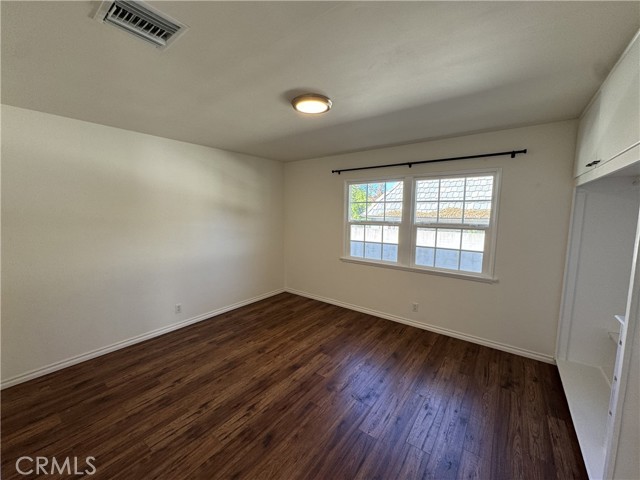 Detail Gallery Image 9 of 21 For 5934 Calvin Ave, Tarzana,  CA 91356 - 3 Beds | 2 Baths