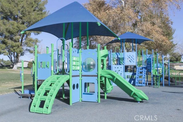 Detail Gallery Image 7 of 15 For 27160 Vista #37,  Helendale,  CA 92342 - 2 Beds | 2 Baths