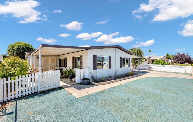 43609 Walden Way, Hemet CA: https://media.crmls.org/medias/7c16e843-1cdb-4592-8d2e-d32a6aa5e540.jpg