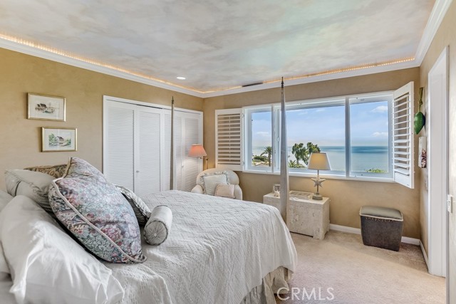 Bottom Floor Suite with Ocean View