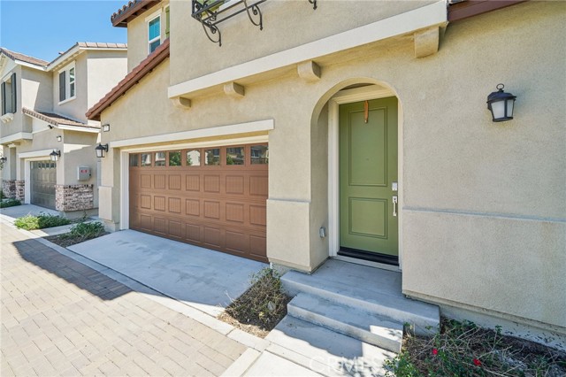 Detail Gallery Image 4 of 64 For 16233 Lozano St #2,  Fontana,  CA 92336 - 3 Beds | 2/1 Baths