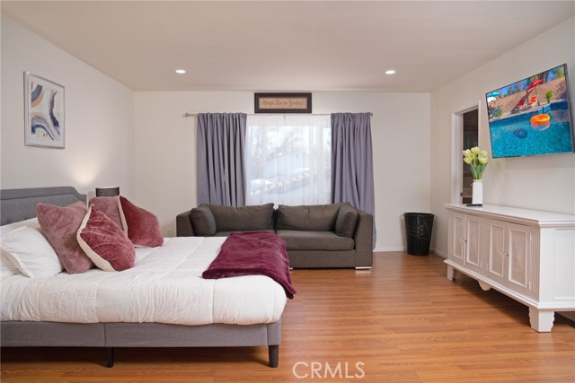 Detail Gallery Image 26 of 70 For 10660 Melvin Ave, Porter Ranch,  CA 91326 - 5 Beds | 3/1 Baths