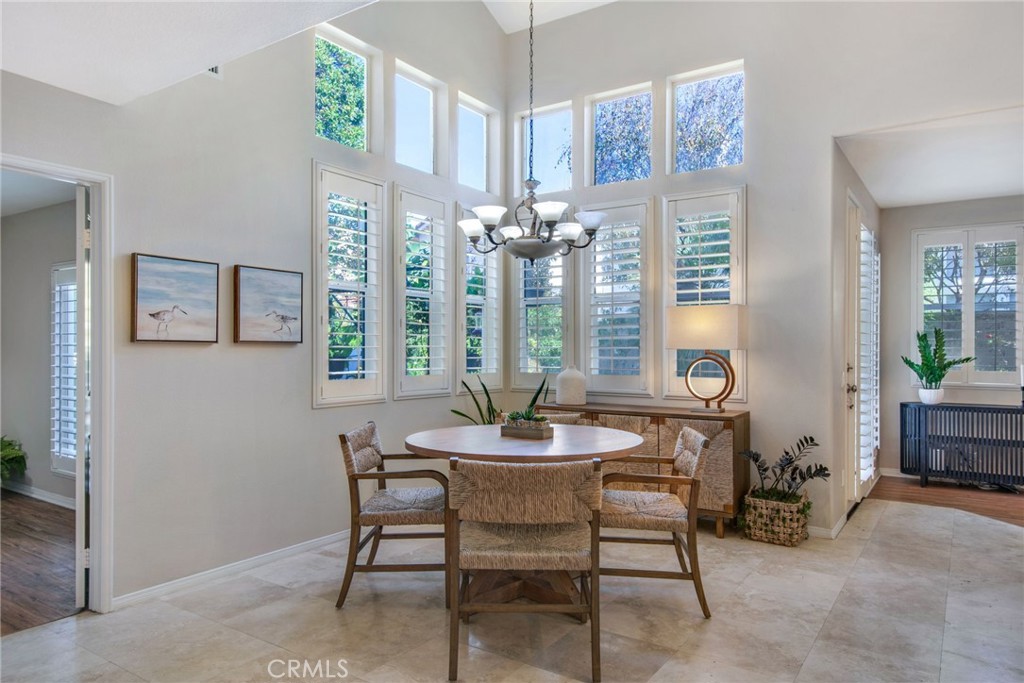 MLS #OC25257167 image #5