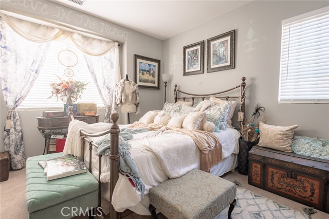 1045 Inverlochy Drive, Fallbrook CA: https://media.crmls.org/medias/7c197e97-653a-4fd2-bd83-e17c263de523.jpg