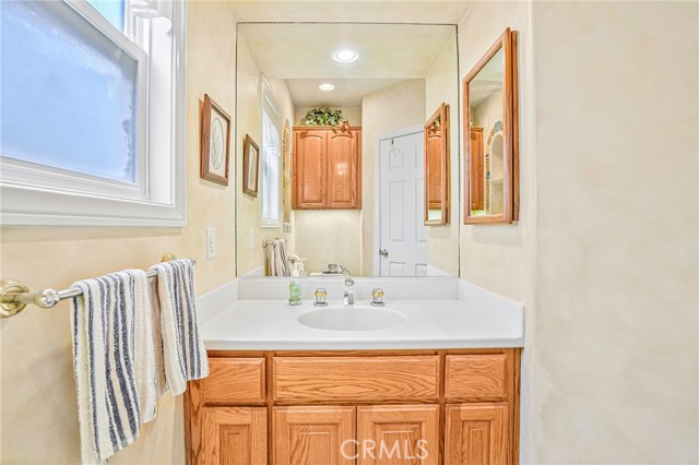 1034 Isabella Avenue, Coronado CA: https://media.crmls.org/medias/7c19de51-cdb8-4ad1-9dc6-79b36e68cb43.jpg