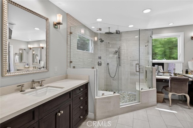 Image 20 of 75 For 1001 4th  