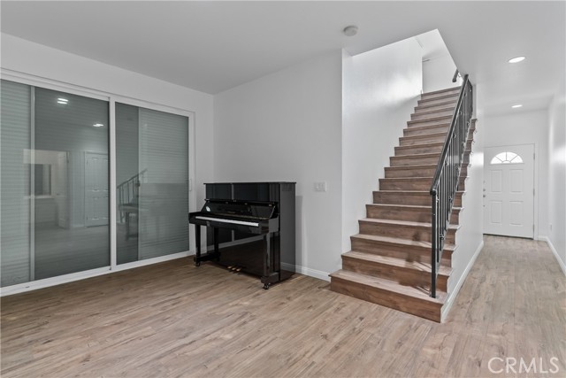 Detail Gallery Image 6 of 43 For 247 W 223rd St #D,  Carson,  CA 90745 - 2 Beds | 2 Baths