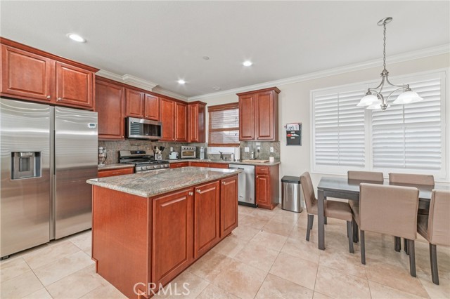 Detail Gallery Image 5 of 34 For 3804 Howard Ave, Los Alamitos,  CA 90720 - 3 Beds | 2/1 Baths