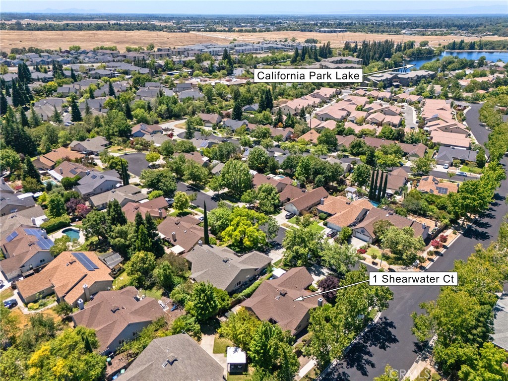 https://media.crmls.org/medias/7c1b8cc5-b654-40ba-9f26-75cf220cc01c.jpg?preset=X-Large