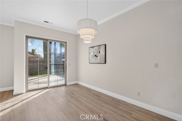 Detail Gallery Image 24 of 44 For 1563 E via Mirasol, Fresno,  CA 93730 - 4 Beds | 3 Baths