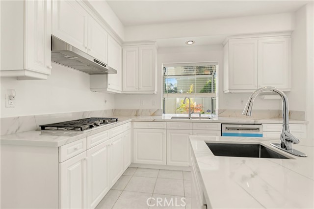 Detail Gallery Image 7 of 31 For 2671 Harvest Crest Ln, Corona,  CA 92881 - 5 Beds | 3/1 Baths