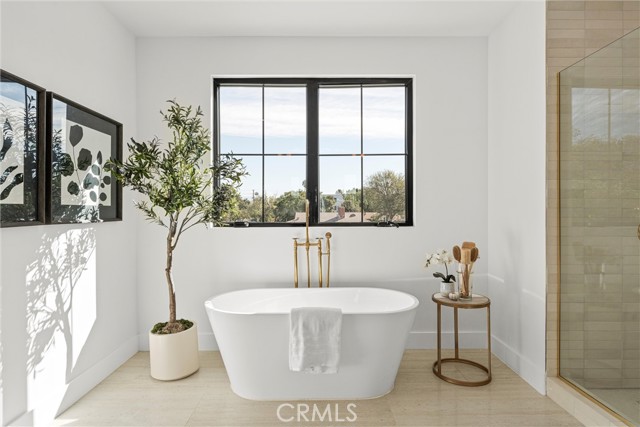 Detail Gallery Image 33 of 51 For 5258 Lemona Ave, Sherman Oaks,  CA 91411 - 4 Beds | 5 Baths