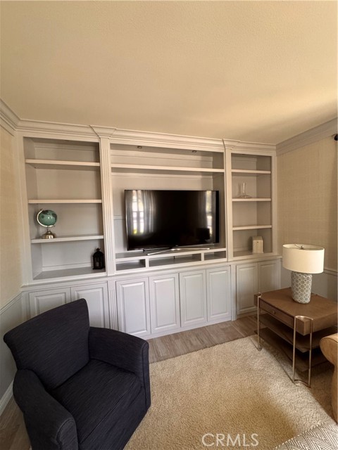 44 Arcata, Irvine CA: https://media.crmls.org/medias/7c1c92d2-2e9e-4977-9331-520c3a4f1b06.jpg