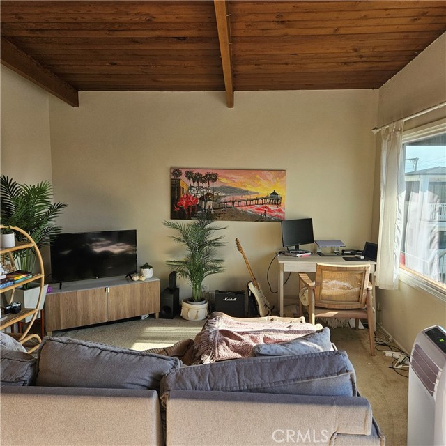 Detail Gallery Image 7 of 11 For 139 30th St, Hermosa Beach,  CA 90254 - 1 Beds | 1 Baths