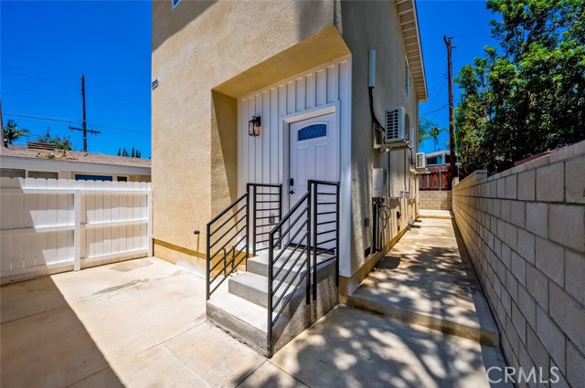 15005 Badlona Drive, La Mirada CA: https://media.crmls.org/medias/7c1d9789-7569-4f26-b232-08cbff5b0f2f.jpg