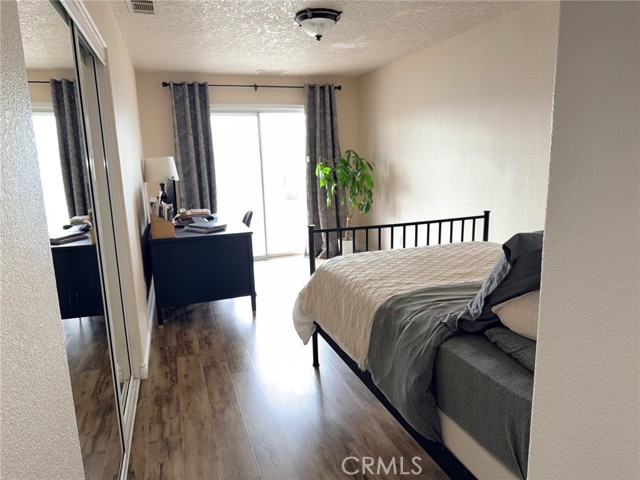 Detail Gallery Image 24 of 29 For 18285 Harbor Dr, Victorville,  CA 92395 - 5 Beds | 3 Baths