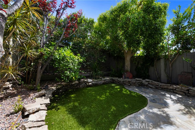 Detail Gallery Image 24 of 29 For 1040 La Mirada St, Laguna Beach,  CA 92651 - 3 Beds | 3 Baths