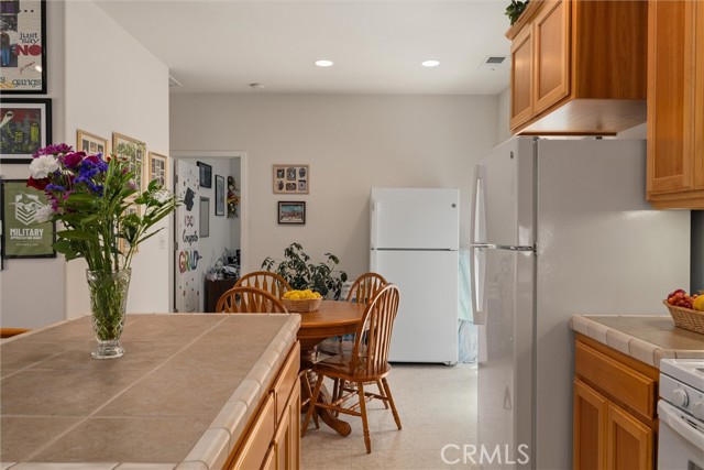 Detail Gallery Image 14 of 29 For 1423 Yosemite Dr, Chico,  CA 95928 - 3 Beds | 2 Baths