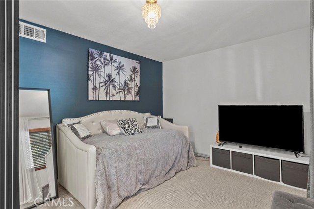 Detail Gallery Image 3 of 33 For 6752 Hillpark #202,  Los Angeles,  CA 90068 - 2 Beds | 2 Baths