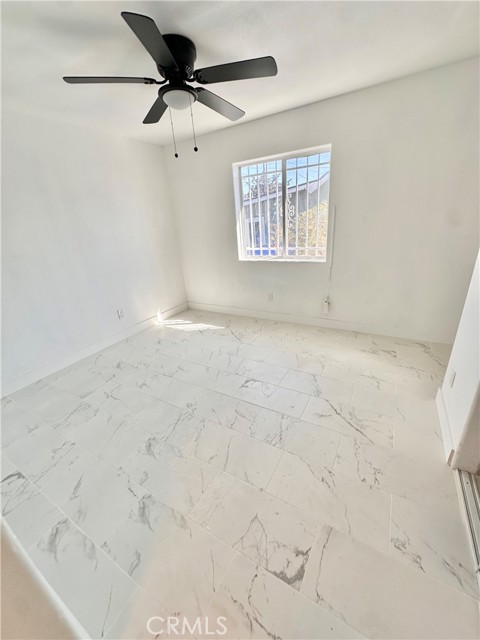 Detail Gallery Image 7 of 11 For 4172 Dorsey St, Los Angeles,  CA 90011 - 3 Beds | 2 Baths