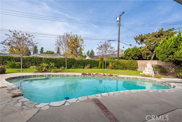 Detail Gallery Image 32 of 44 For 125 Pinewood Pl, Glendora,  CA 91741 - 3 Beds | 2/1 Baths