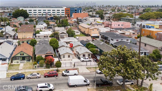 Detail Gallery Image 2 of 30 For 821 W 62nd Street, Los Angeles,  CA 90044 - – Beds | – Baths