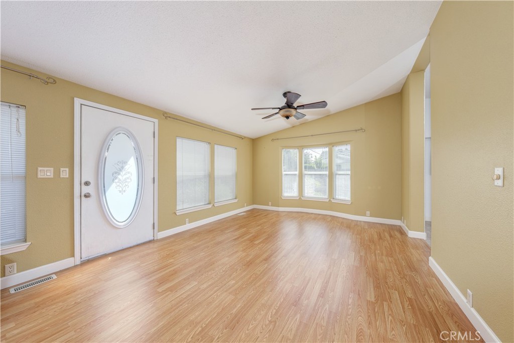 MLS #OC25219351 image #7