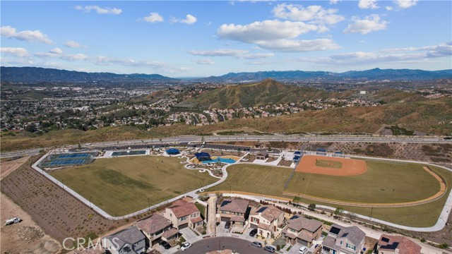 Detail Gallery Image 53 of 56 For 17715 Hillside, Canyon Country,  CA 91350 - 4 Beds | 4 Baths