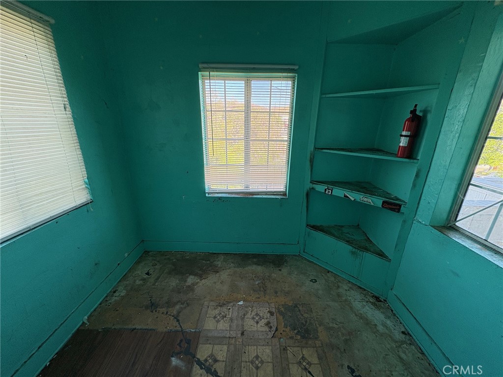 https://media.crmls.org/medias/7c21af8e-0929-41dd-a988-797f0d8ad0de.jpg?preset=X-Large